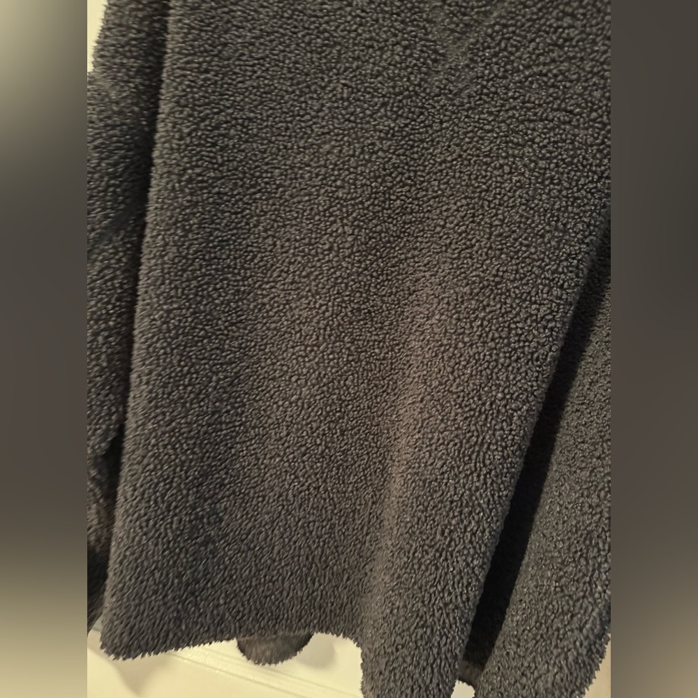 American Eagle Charcoal Gray Crewneck Sherpa Sweatshirt - Picture 8 of 11